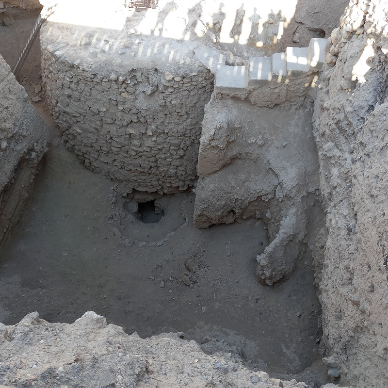 החפירה המסתורית מתחת לבית של רחב בתל יריחו