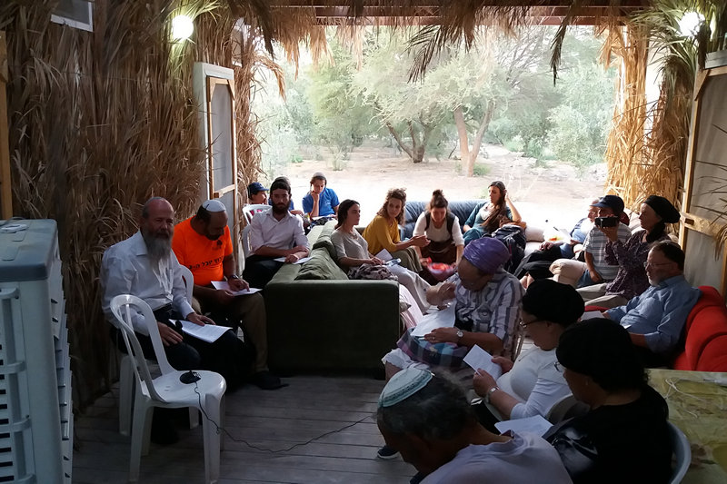 Lecture on the Jerusalem Talmud by Rav Avraham Blass in Beit Hogla east of Jericho