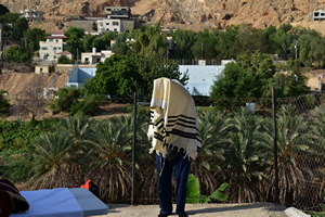 ברכת הכהנים בבית הכנסת נערן ביריחו