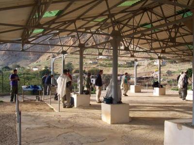 Jericho - תפילה בבית הכנסת נערן ביריחו